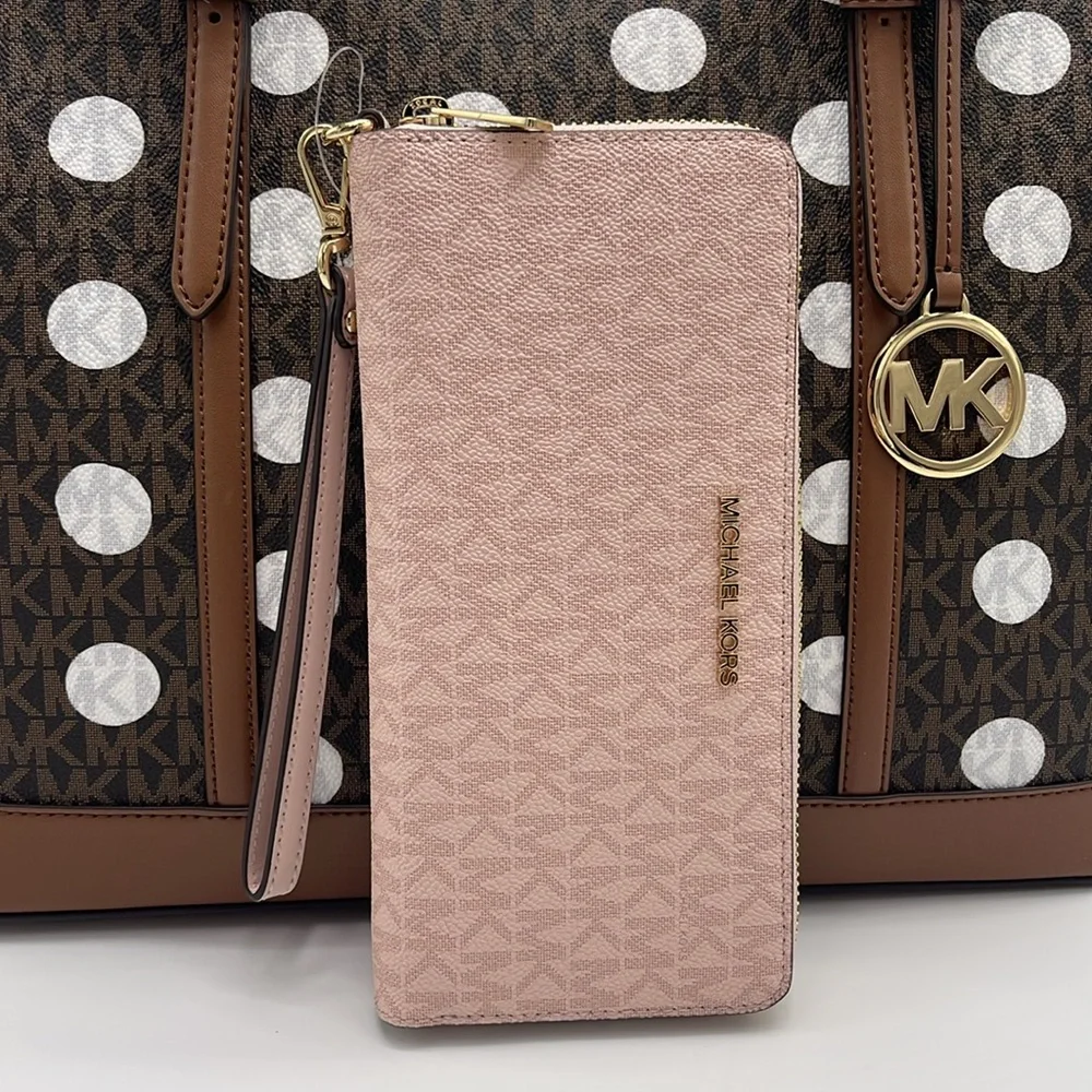 MICHAEL KORS Jet Set Travel Lg Signature Logo Continental Wristlet Phone Holder - Picture 5 of 16